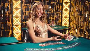topbola live dealer Sic Bo interface on mobile phone